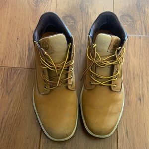 Men’s TIMBERLAND Tenmile Chukka (slightly used)